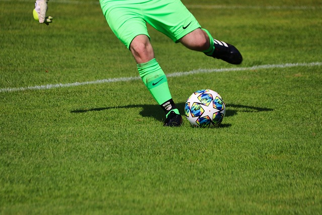 两队较量奠 两队较量奠