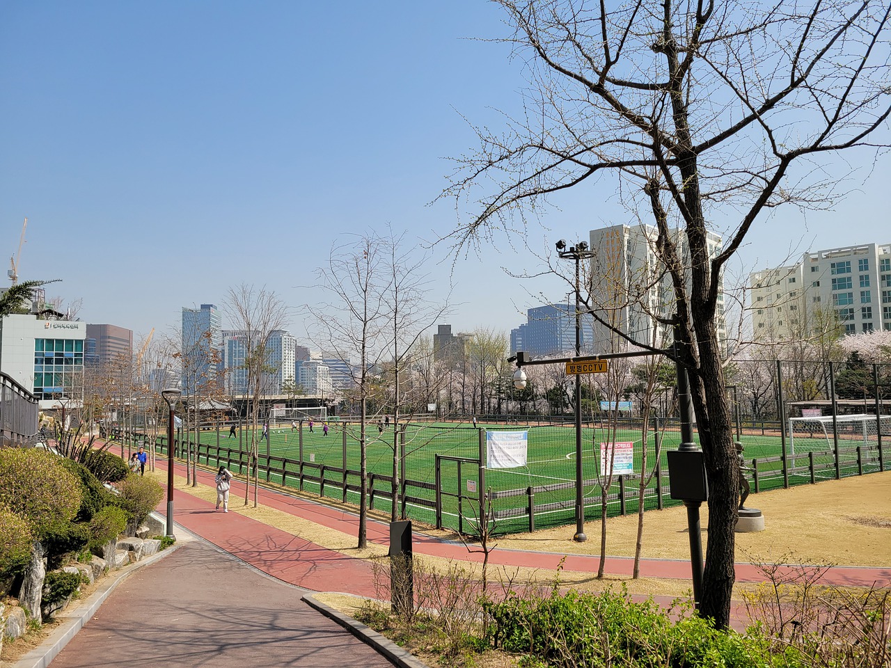 轻而易举 轻而易举